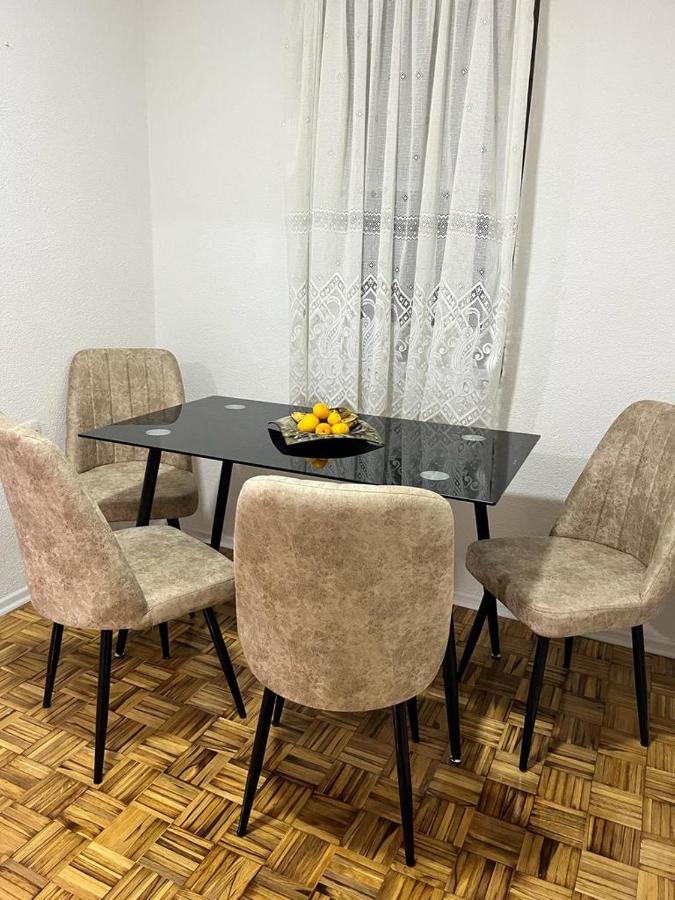 Bosanska DubicaStan Na Dan Kozarska Dubica公寓 外观 照片