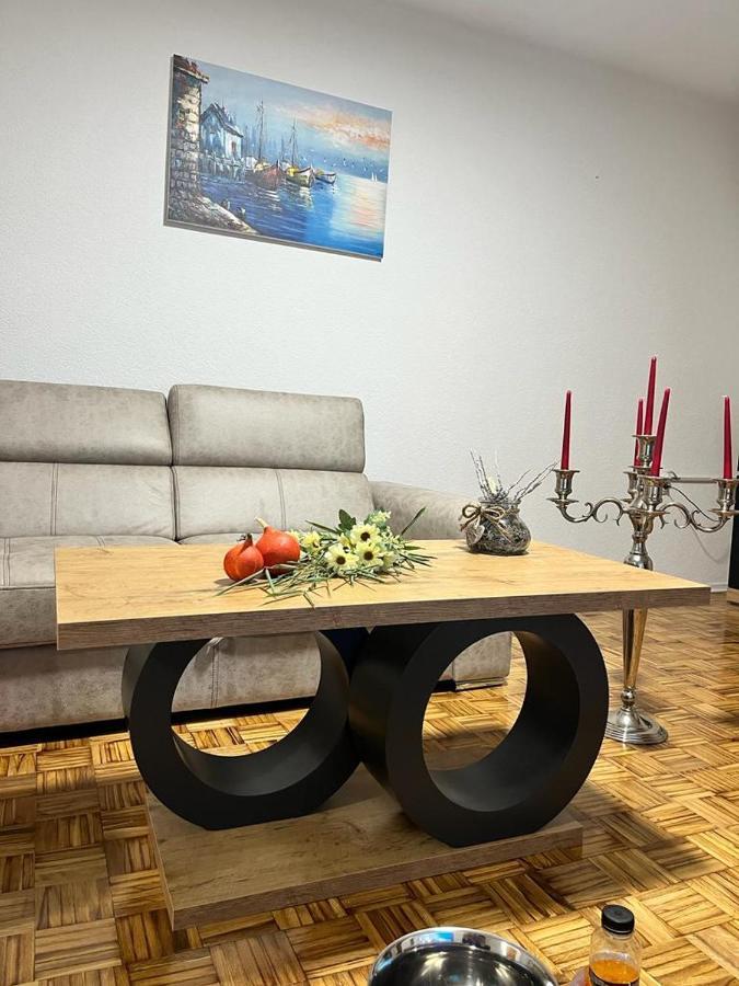 Bosanska DubicaStan Na Dan Kozarska Dubica公寓 外观 照片