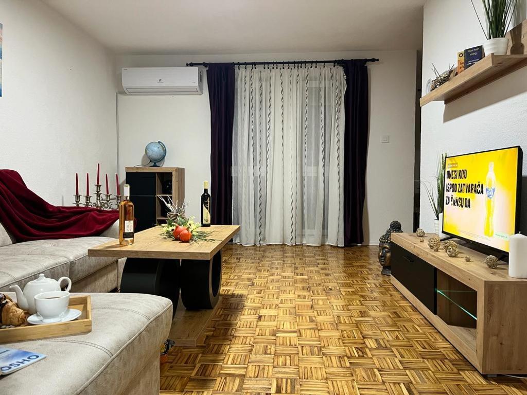 Bosanska DubicaStan Na Dan Kozarska Dubica公寓 外观 照片